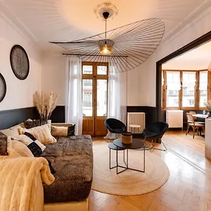 les-ilots-joseph-blanc-apt-2-ch-au-bord-du-lac-wifi-balcon.hotels-rhonealpes.com/