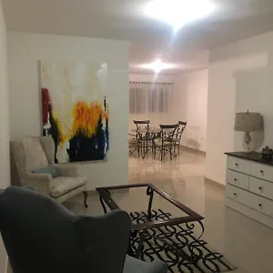 comodo-apartamento-con-piscina.comcaribbean.com/