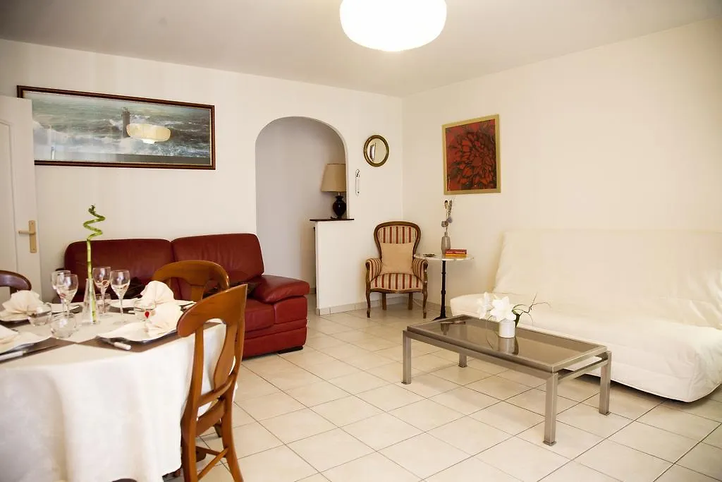 Residence Les Ibis Location Entre Mer Et Montagne Toulon 0*,  France